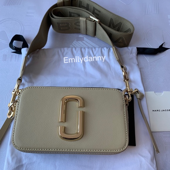 NWOT MARC JACOBS snapshot bag - Picture 3 of 9